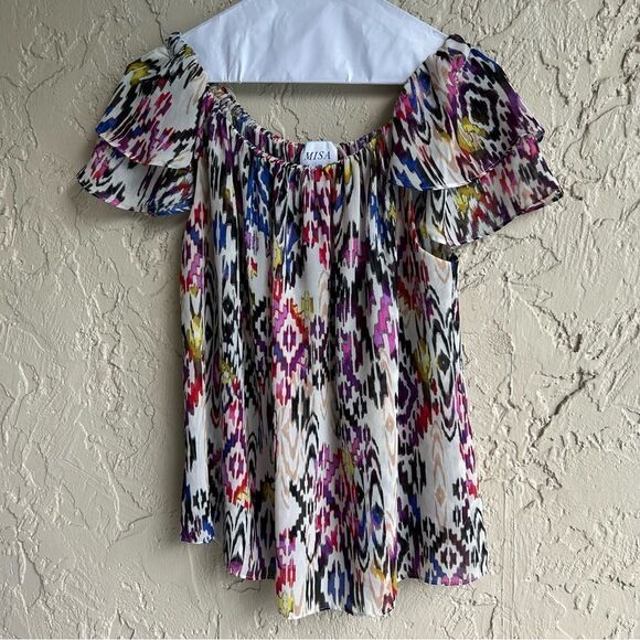 LIKE NEW!  MISA colorful Aztec print off the shoulder blouse. Sz. M - Picture 5 of 9